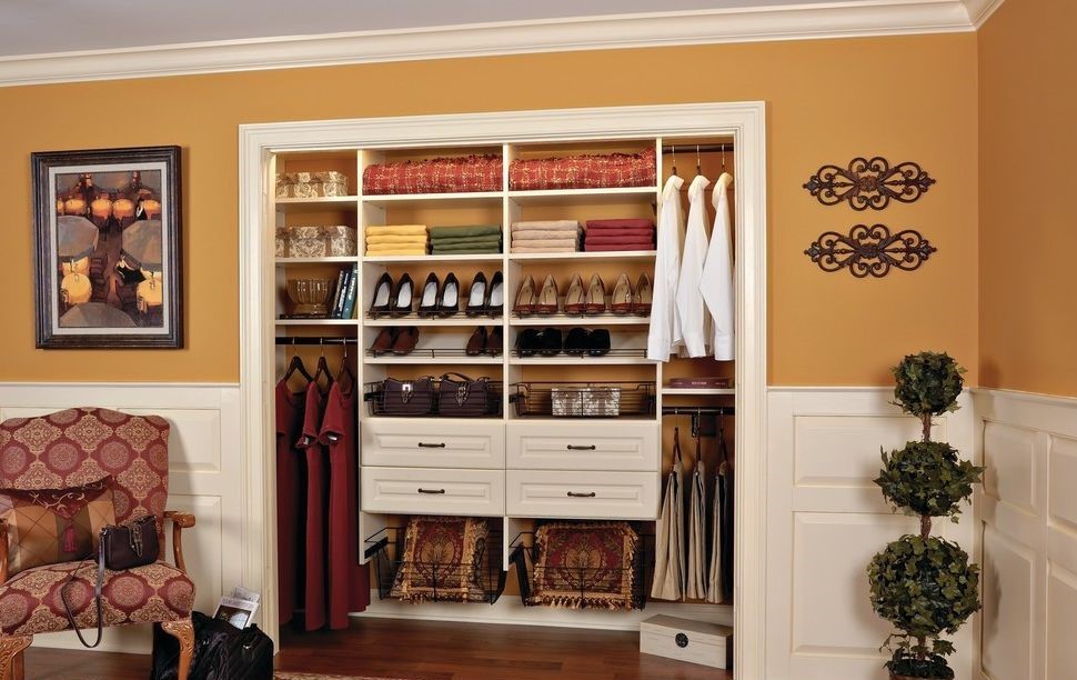 The Reach-In Closet: Where it Works Best