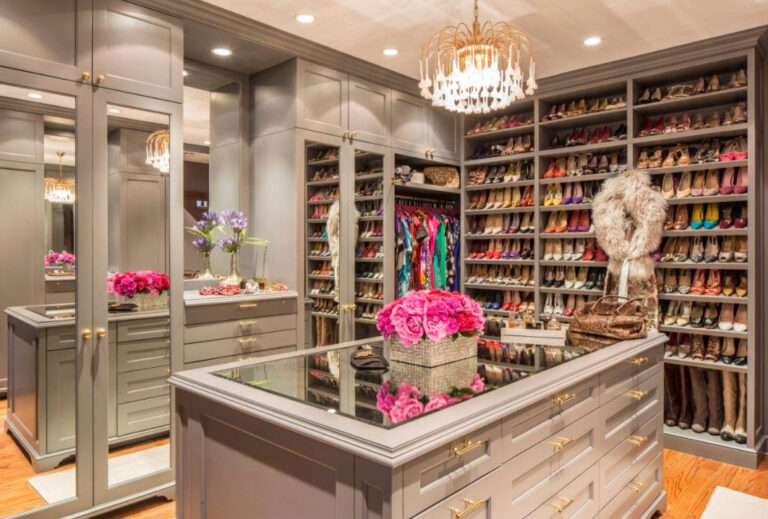 How To Remake Your Closet Into A Boutique